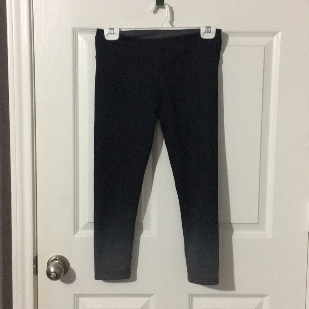 Black fabletics capris